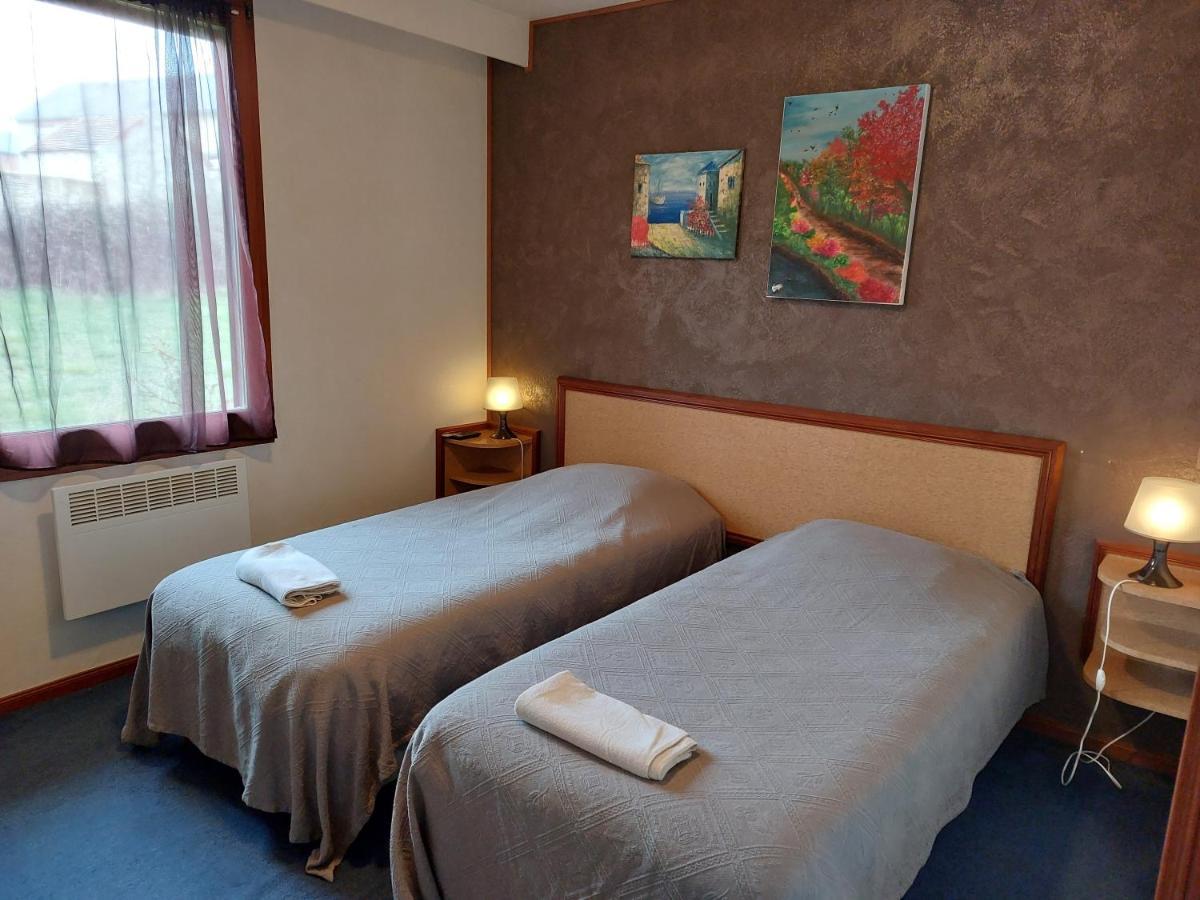 Le Magiot Hotel Montliot-et-Courcelles ภายนอก รูปภาพ