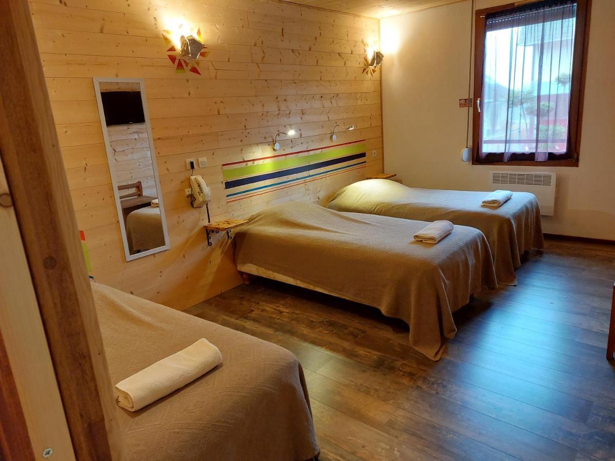 Le Magiot Hotel Montliot-et-Courcelles ภายนอก รูปภาพ