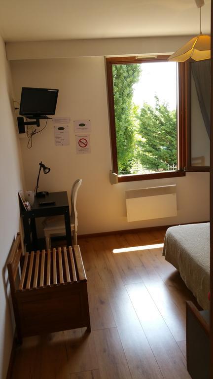 Le Magiot Hotel Montliot-et-Courcelles ห้อง รูปภาพ