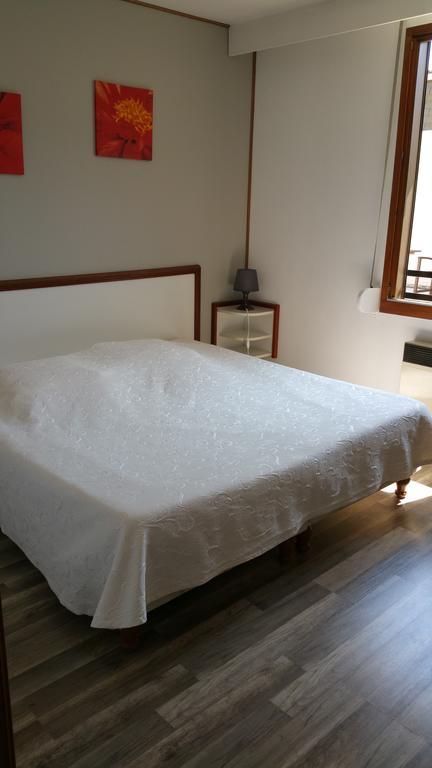 Le Magiot Hotel Montliot-et-Courcelles ห้อง รูปภาพ