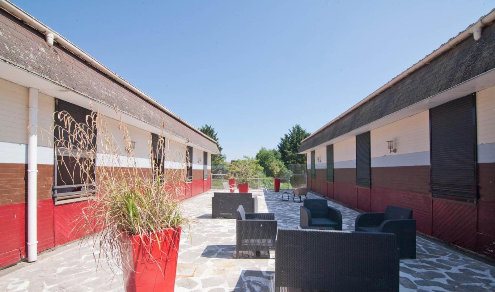 Le Magiot Hotel Montliot-et-Courcelles ภายนอก รูปภาพ