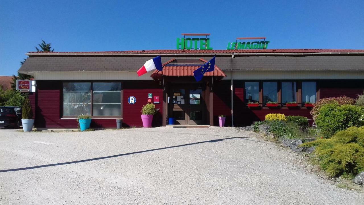 Le Magiot Hotel Montliot-et-Courcelles ภายนอก รูปภาพ